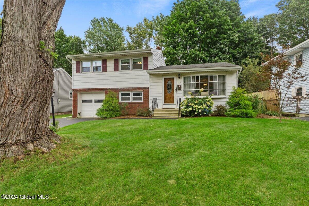 Daytona Ave, Albany, NY 12203
