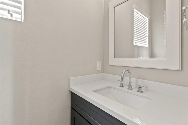 B - 5816 Gardendale Dr, House other with 3 bedrooms, 3 bathrooms and 2 parking in Houston TX | Image 12