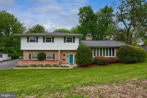 632 Adelia St, MIDDLETOWN, PA, 17057-2801 | Card Image