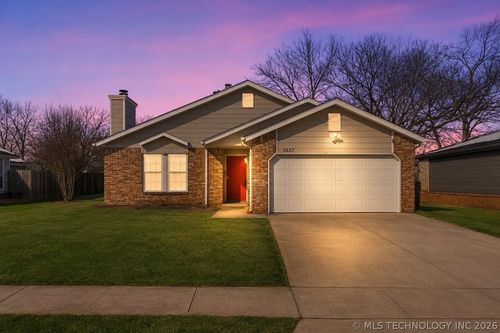 8937 135th St, Bixby, OK, 74008-3451 | Card Image