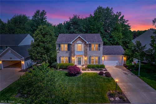 38706 Waverly Dr, Avon, OH, 44011-4759 | Card Image