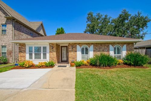 4929 Belle Dr, Metairie, LA, 70006-2142 | Card Image