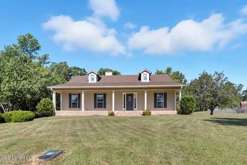 602 Ridge Park Ln, Raymond, MS, 39154-9600 | Card Image