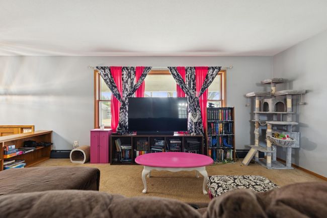 620 8 Th St Sw, House other with 4 bedrooms, 2 bathrooms and null parking in Faribault MN | Image 8