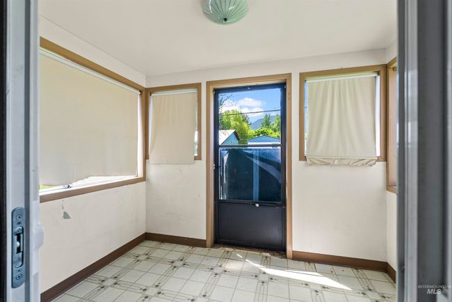 206 E 2 Nd Ave, House other with 2 bedrooms, 2 bathrooms and 1 parking in Clark Fork ID | Image 40
