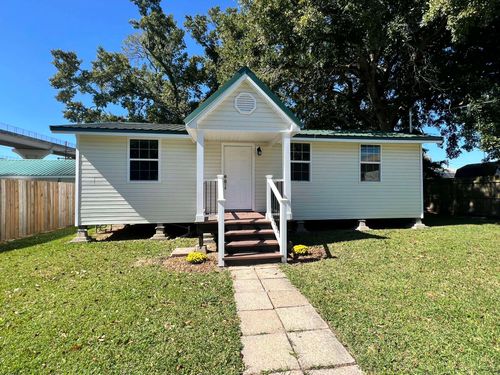 201 Ash St, Houma, LA, 70363-3603 | Card Image