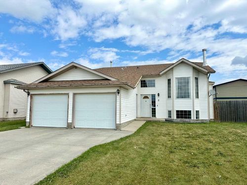 8 Trading Post Trail, Whitecourt, AB, T7S1R7 | Card Image
