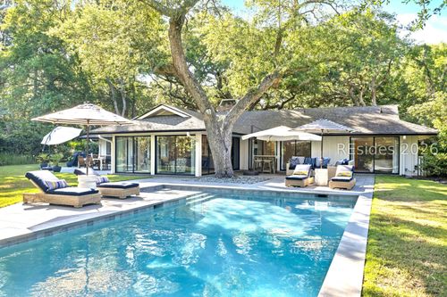 21 Off Shr, Hilton Head Island, SC, 29928-5203 | Card Image