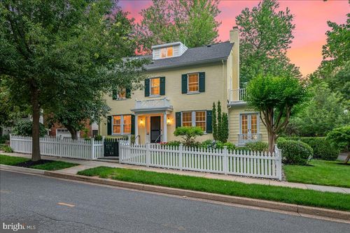3001 Mckinley St Nw, WASHINGTON, DC, 20015-1219 | Card Image