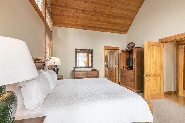 F15-26 - 12423 Lookout Loop, Home with 3 bedrooms, 3 bathrooms and null parking in Truckee CA | Image 10