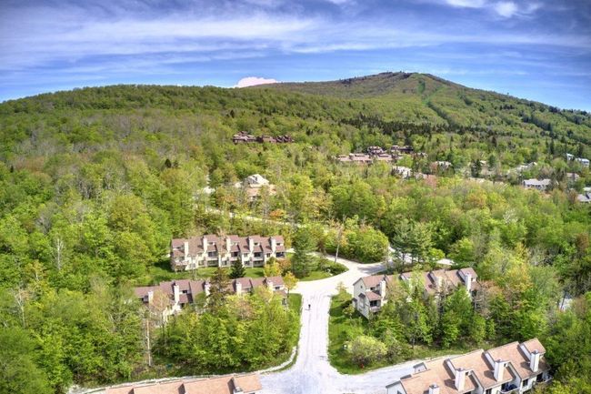 4F - 34 Sugar Brook Rd, Condo with 3 bedrooms, 3 bathrooms and null parking in Peru VT | Image 41