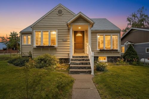 119 N Leslie, Tekoa, WA, 99033-5130 | Card Image