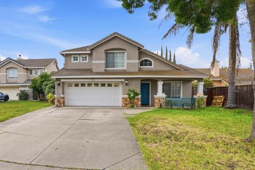 550 Gonzalez St, Tracy, CA, 95376-5402 | Card Image