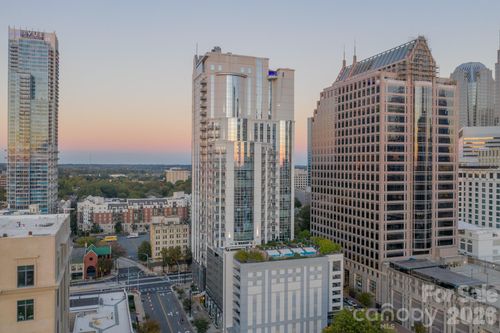 1200-333 W Trade St, Charlotte, NC, 28202-1970 | Card Image