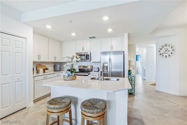 2118 - 43985 Boardwalk Loop, Condo with 2 bedrooms, 2 bathrooms and null parking in Punta Gorda FL | Image 6