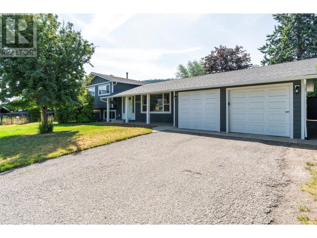 11704 Tassie Dr, House other with 4 bedrooms, 3 bathrooms and 5 parking in Coldstream BC | Image 5