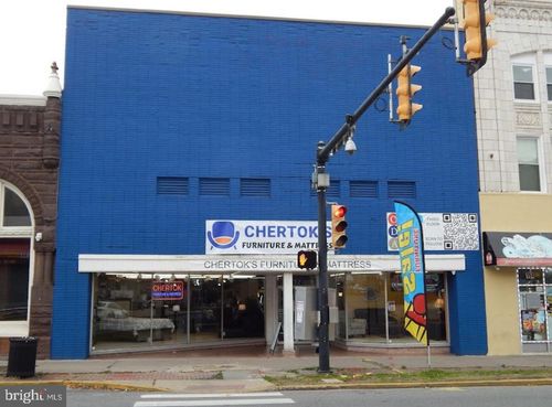 200 E Lincoln Hwy, COATESVILLE, PA, 19320-3408 | Card Image