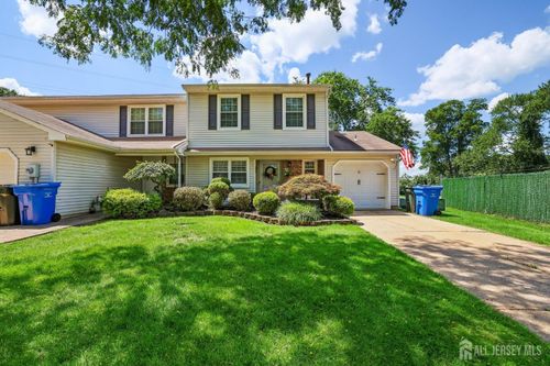 79 Staghorn Dr, Matawan, NJ, 07747-9674 | Card Image