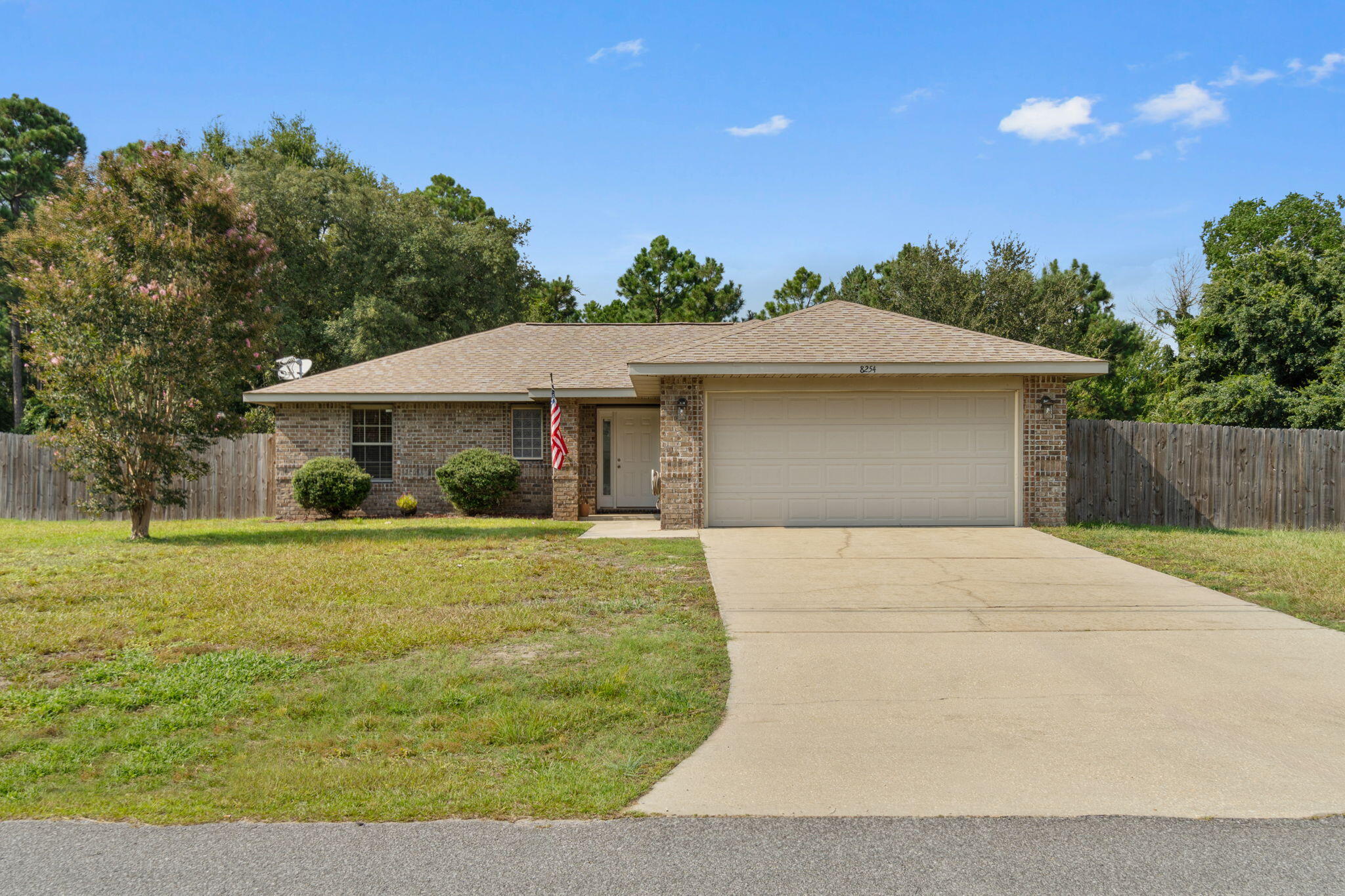 Nevada St, Navarre, FL 32566