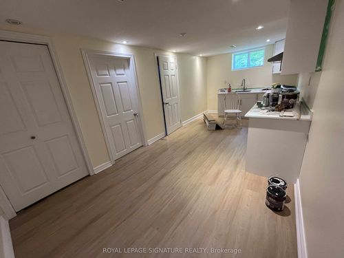 bsmt-86 Gardiner Dr, Hamilton, ON, L9C4V2 | Card Image