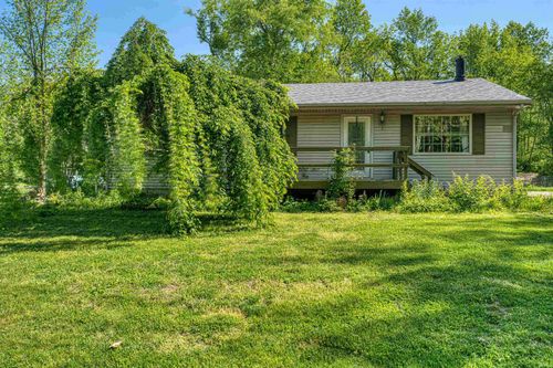 3794 Honeysuckle Dr, Boonville, IN, 47601-9406 | Card Image