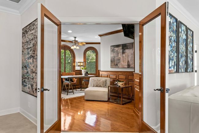 Office entry | Image 34