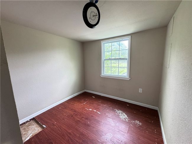 Room2 | Image 15