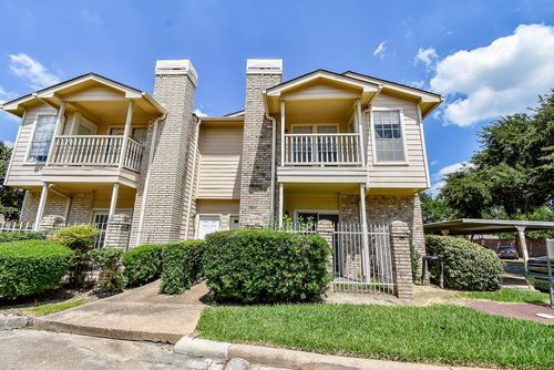 1004-7575 Cambridge St, Houston, TX, 77054-2034 | Card Image