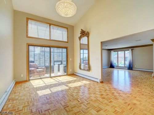 18 Jani Ct, Clifton, NJ, 07013-2518 | Card Image