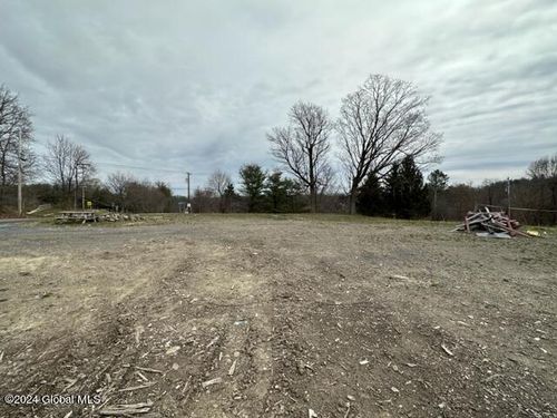 64 Normanskill Rd, Voorheesville, NY, 12186-5303 | Card Image