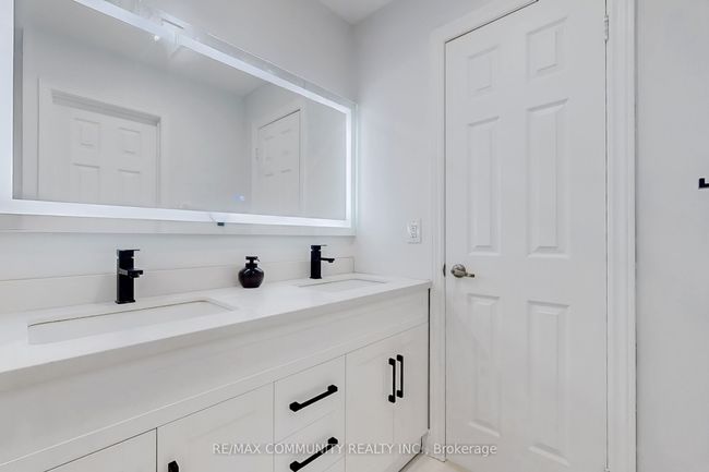 65 Creditstone Rd, House other with 5 bedrooms, 4 bathrooms and 5 parking in Brampton ON | Image 23