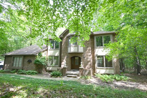 11343 Cloverlawn Dr, Brighton, MI, 48114-8130 | Card Image
