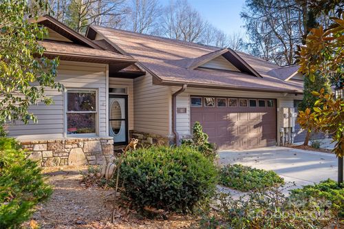 4 Unoga Ct, Brevard, NC, 28712-9278 | Card Image