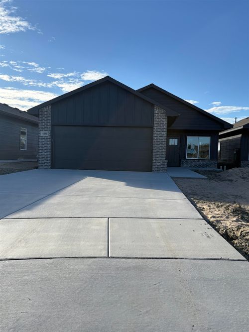 4831 N Vassar St, Wichita, KS, 67220-2460 | Card Image