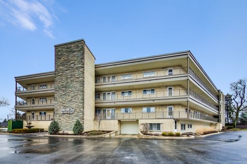 1b-1 N Dee Rd, Park Ridge, IL, 60068-2885 | Card Image