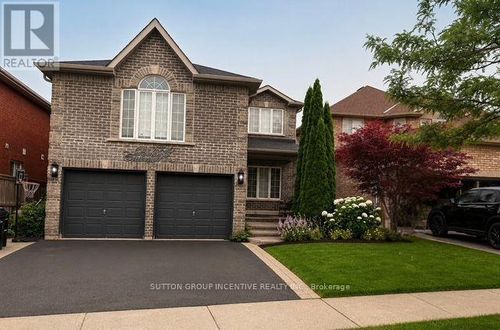 1305 Perniegie Crescent, Innisfil (Alcona), ON, L9S0B5 | Card Image