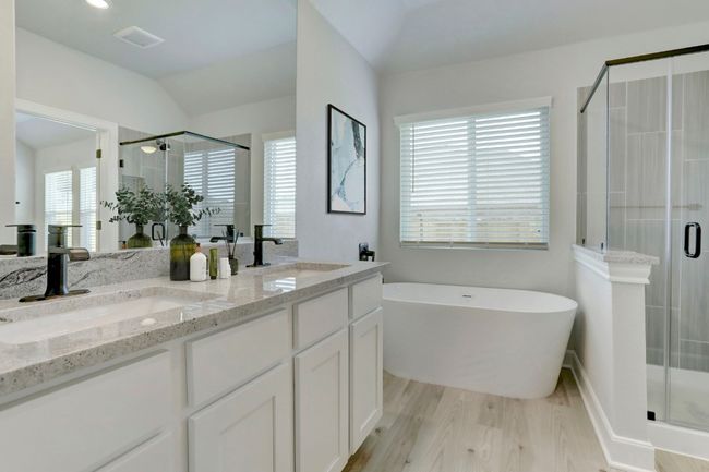 relax in the spa-like bath | Image 5