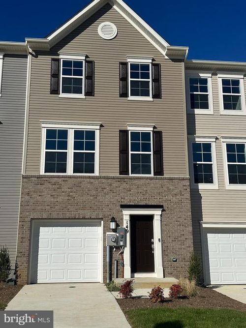 149 Telluride Way, CHARLES TOWN, WV, 25414-6090 | Card Image