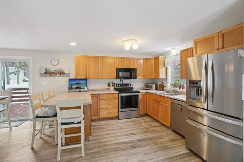 19 Diamond Dr, Danville, NH, 03819-3154 | Card Image