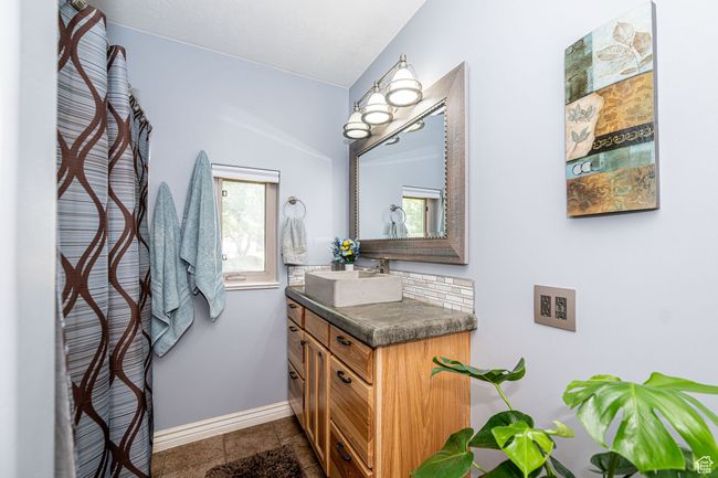 3520 2600, House other with 4 bedrooms, 2 bathrooms and 13 parking in Plain City UT | Image 12