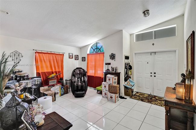 8504 Cutler Ct, House other with 3 bedrooms, 2 bathrooms and null parking in Cutler Bay FL | Image 8