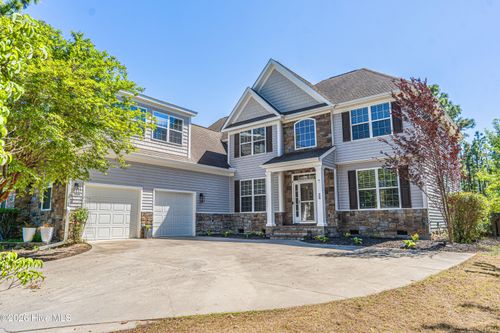 28 Victoria Dr, Whispering Pines, NC, 28327-9720 | Card Image