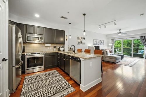 unit-445-200 River Vista Dr, Atlanta, GA, 30339-7632 | Card Image