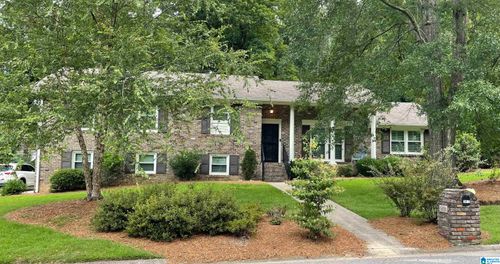 1457 Willoughby Cir, VESTAVIA HILLS, AL, 35216-2918 | Card Image