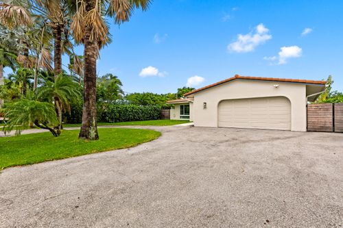2417 Ne 19th Ave, Wilton Manors, FL, 33305-1507 | Card Image
