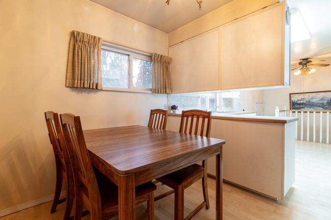 692 Blue Mountain St, House other with 3 bedrooms, 1 bathrooms and 6 parking in Coquitlam BC | Image 14