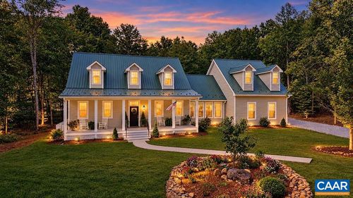 858 Stoney Crk W, NELLYSFORD, VA, 22958-8078 | Card Image