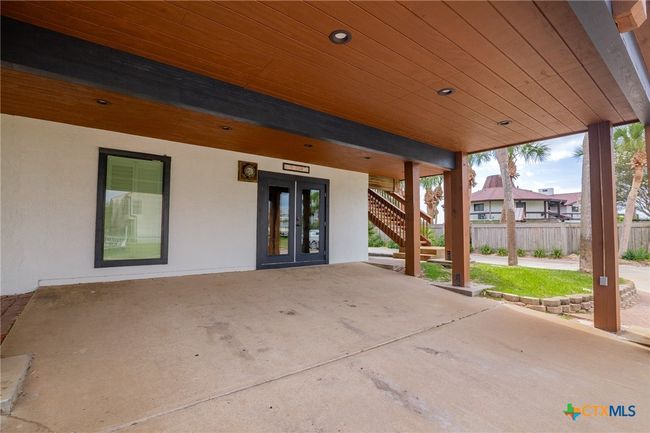 2133 W Maple St, House other with 4 bedrooms, 5 bathrooms and null parking in Port O Connor TX | Image 47