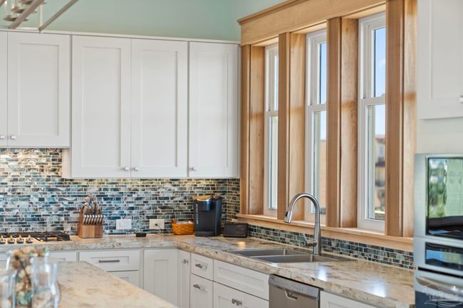 800 Via De Luna Dr, House other with 5 bedrooms, 5 bathrooms and 3 parking in Pensacola Beach FL | Image 9