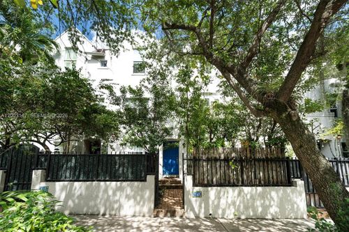 11-3021 Virginia St, Coconut Grove, FL, 33133-4568 | Card Image